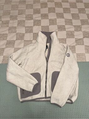 Vuori Women's Alpine Sherpa Jacket size Small